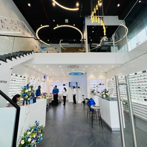 MITTAL OPTICS PUNE ZEISS VISION CENTER